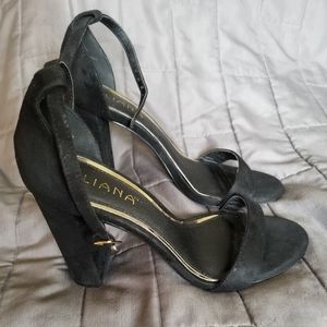 Classic Black Chunky Heel